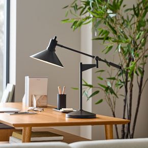 Pete Table Lamp (22.5