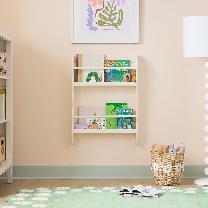 Kids Daisy Wall-Mounted Book Rack