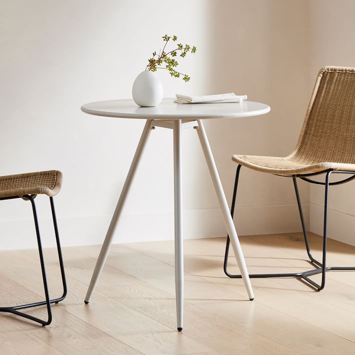 Wren Indoor/Outdoor Bistro Table (28