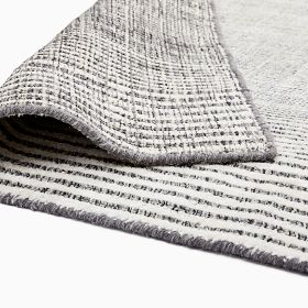west elm 大判ラグ kids-washable-zig-zag-rug-1-o.jpg