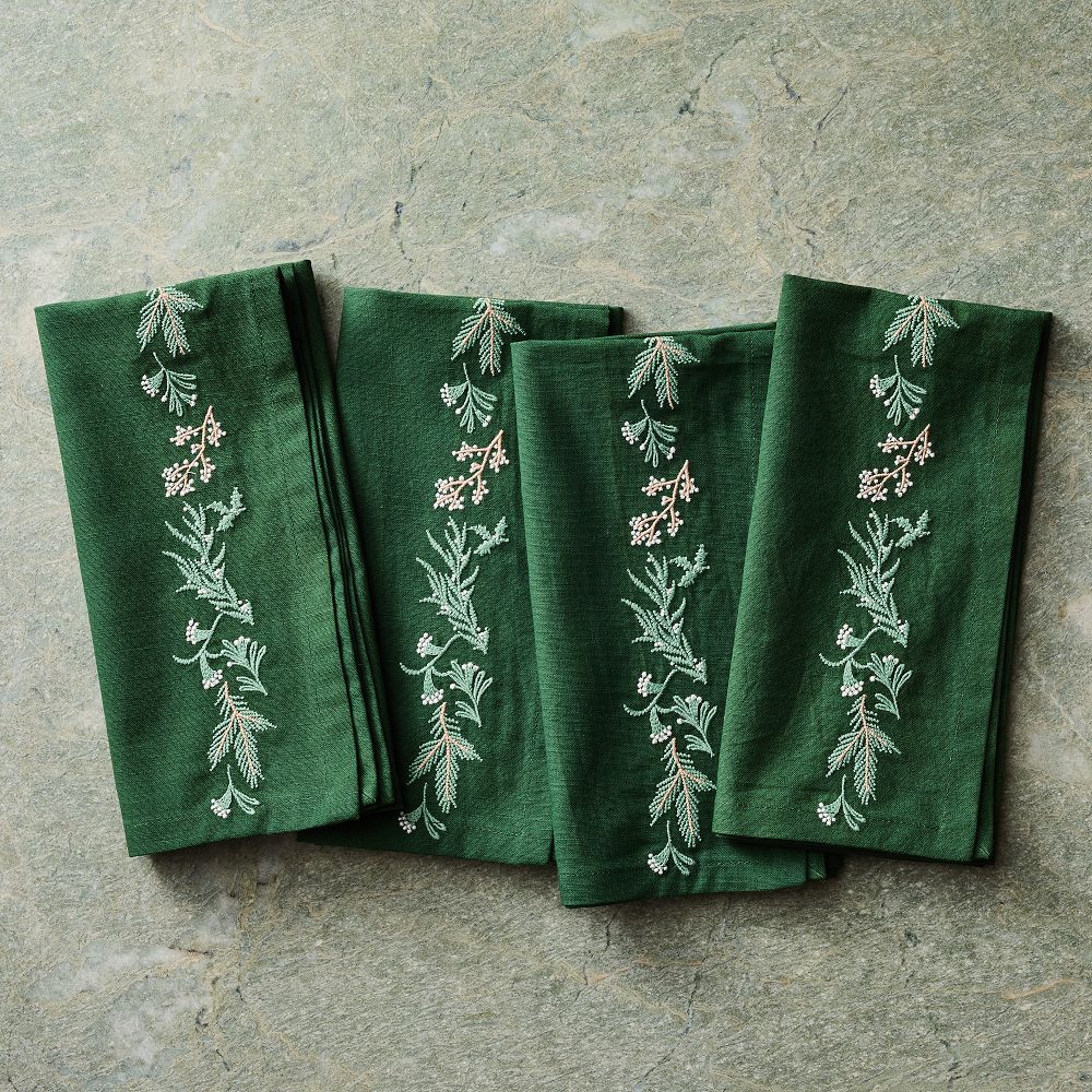 Tannenbaum Winter Berries Border Napkin Sets