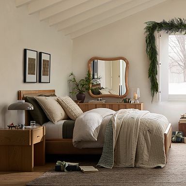 Embroidered Skier Quilt & Shams