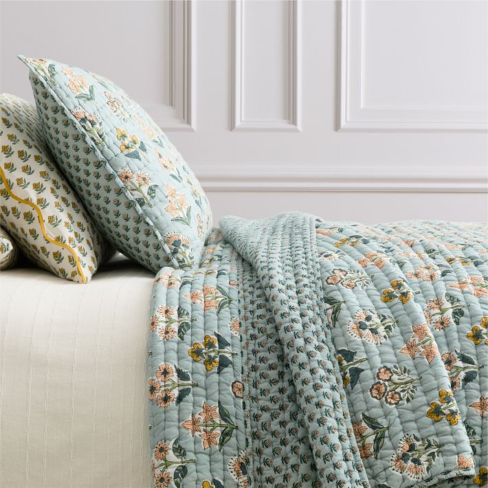 Blossom Quilt & Shams