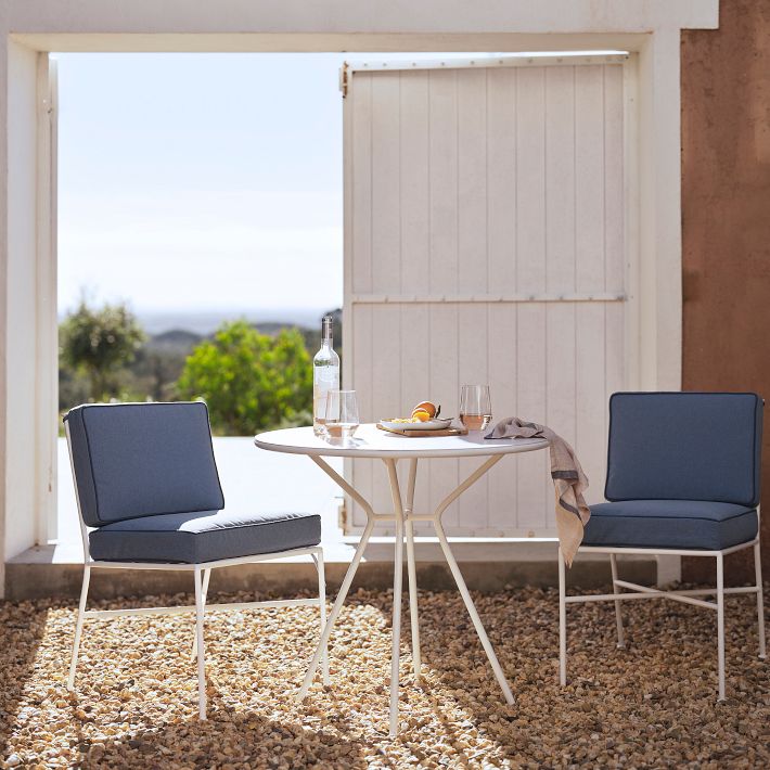 Portofino Outdoor Bistro Table (32