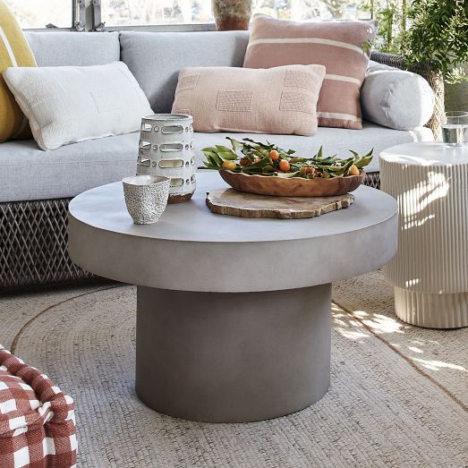 Volume Round Pedestal Coffee Table (30") - Concrete