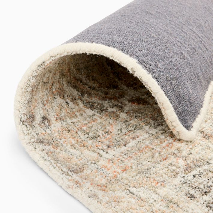 West elm ウールラグ　wool rug モロッコ製 Hieroglyph Tufted Wool Rug | West Elm