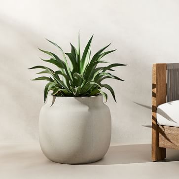 Large - 21.3"D x 18.1"H