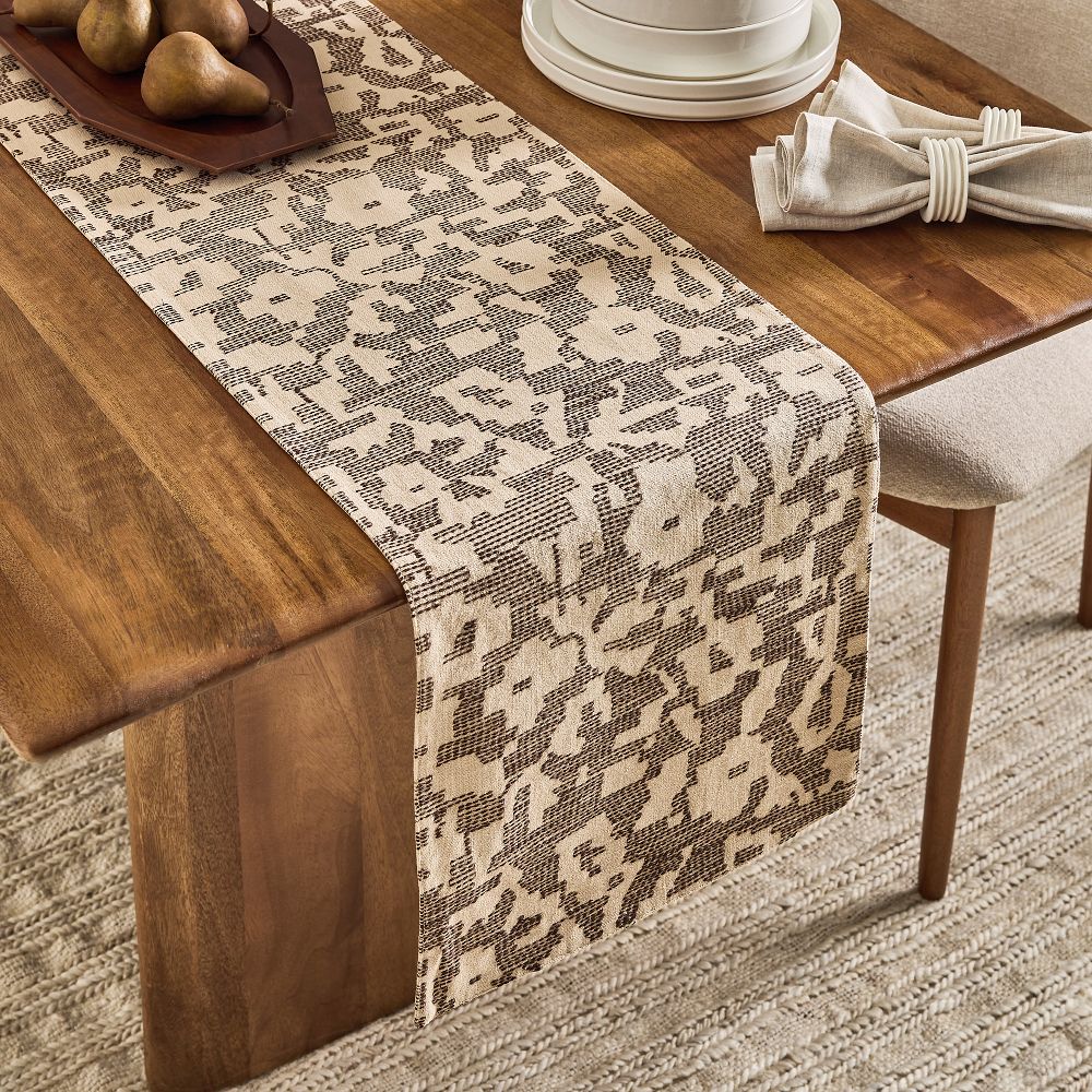 Dotted Mina Table Runner