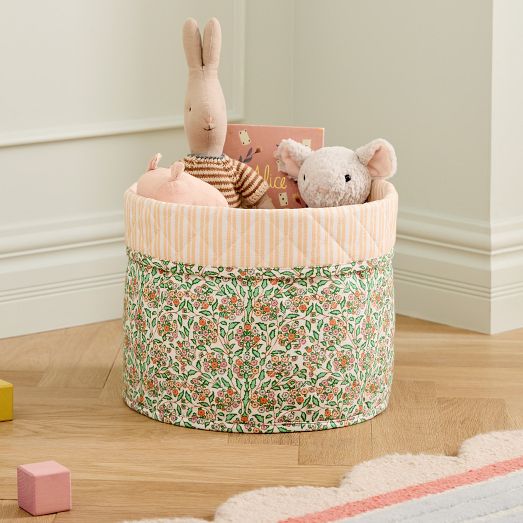[G4052] アンボックス・インダストリーズベビーファンシー Pink Chicken Quilted Floral Bin | West Elm