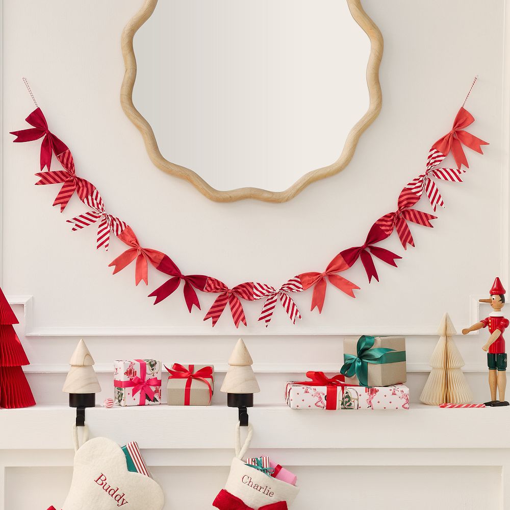 Holiday Bows Garland
