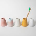 Pretti.Cool Toothbrush Holder