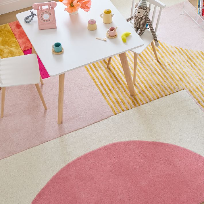 文房具・ステーショナリー idang club milkyheart circle rug Pieced Circle Rug in Pink Blush | West Elm