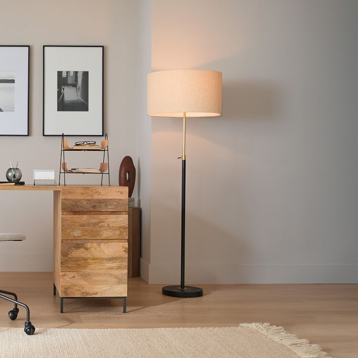 フロアスタンド Telescoping Adjustable Floor Lamp Telescoping Adjustable Floor Lamp | West Elm