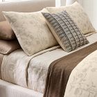 Outline Floral Quilt &amp; Shams