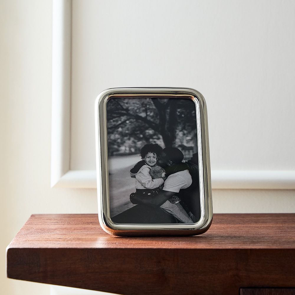 Modern Rounded Metal Tabletop Frames - Chrome, 5X7