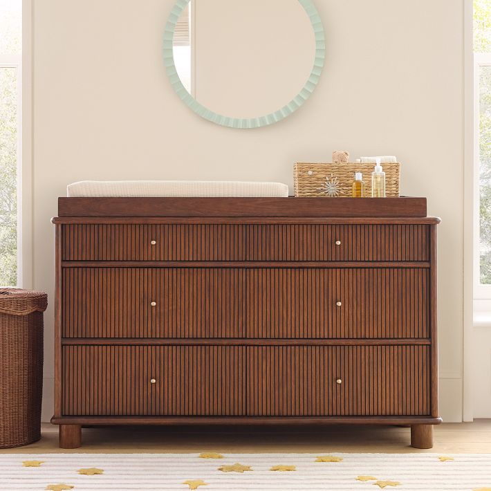 baby changing table dresser Sprout 3-Drawer Changer with Removable Tray Washed Natural / White, West Elm beech wood and rubberwood with acacia veneers Homsee Wooden Changing Table Dresser