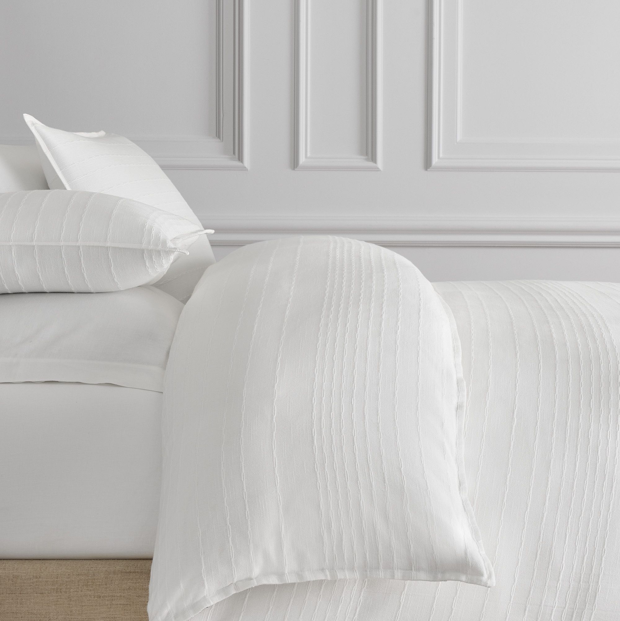 Reese Linen Cotton Queen Duvet Cover & Euro Shams - White