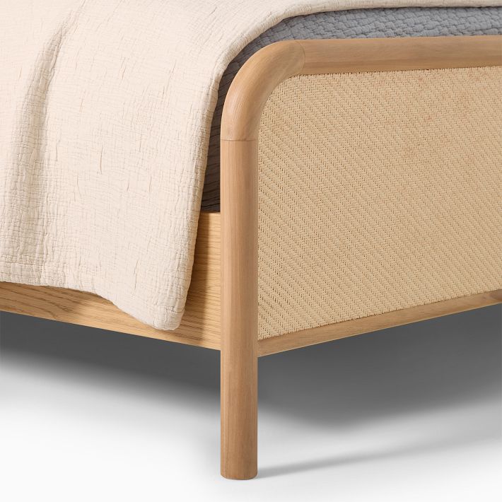 Relaxed rattan