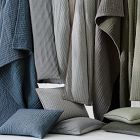Reversible Micro Pattern Duvet Cover &amp; Shams