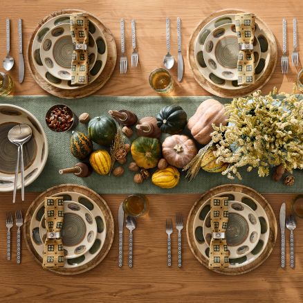 Pierce &amp; Ward Thanksgiving Table