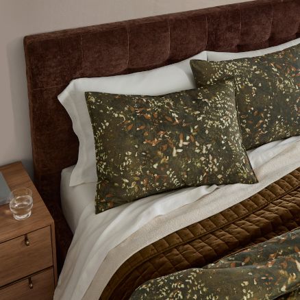 Winter Botanical Bedding